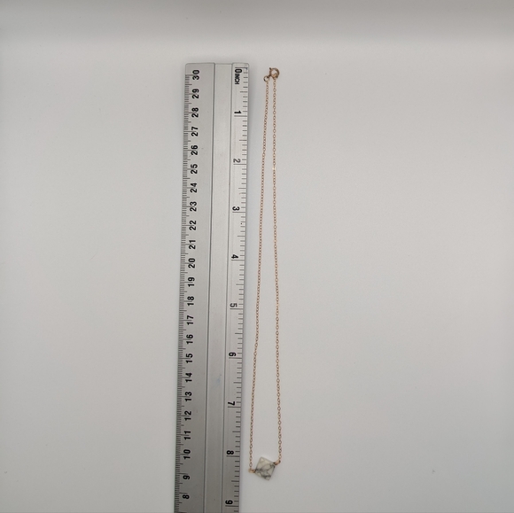 Minimalist marble square necklace with rose gold chain - Picture 2 of 5